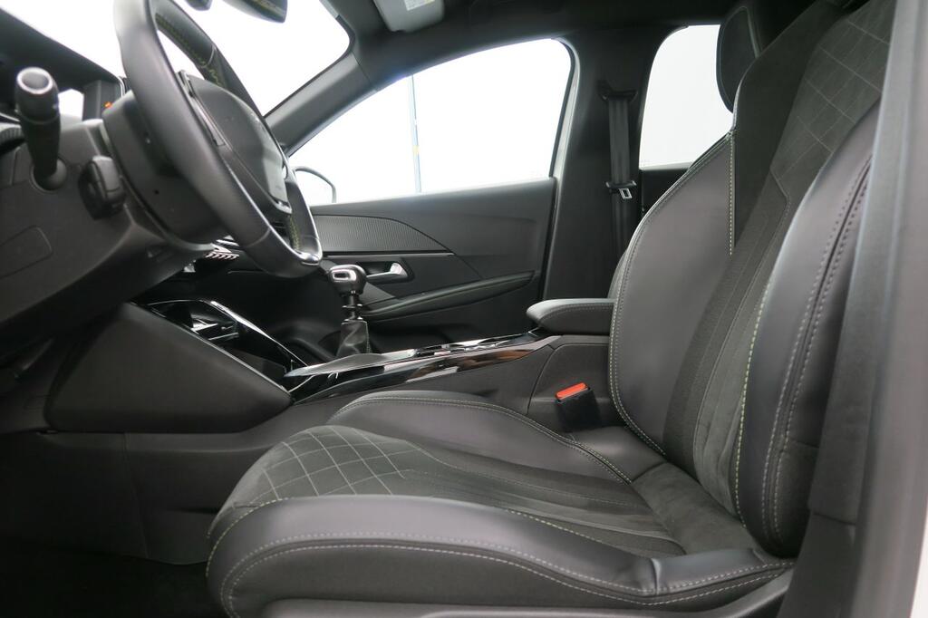 Peugeot 208 PureTech 73kW (100CV) GT Pack 6