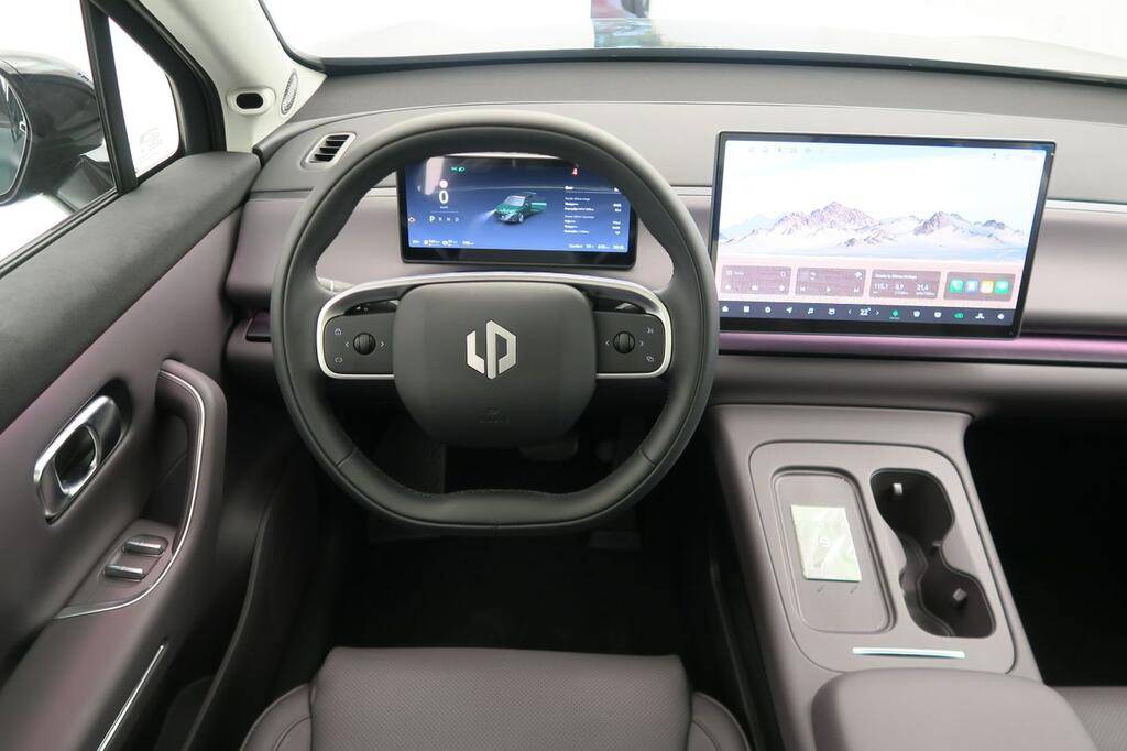 Leapmotor C10 C10 REEV 28.4 kWh Design Auto 14