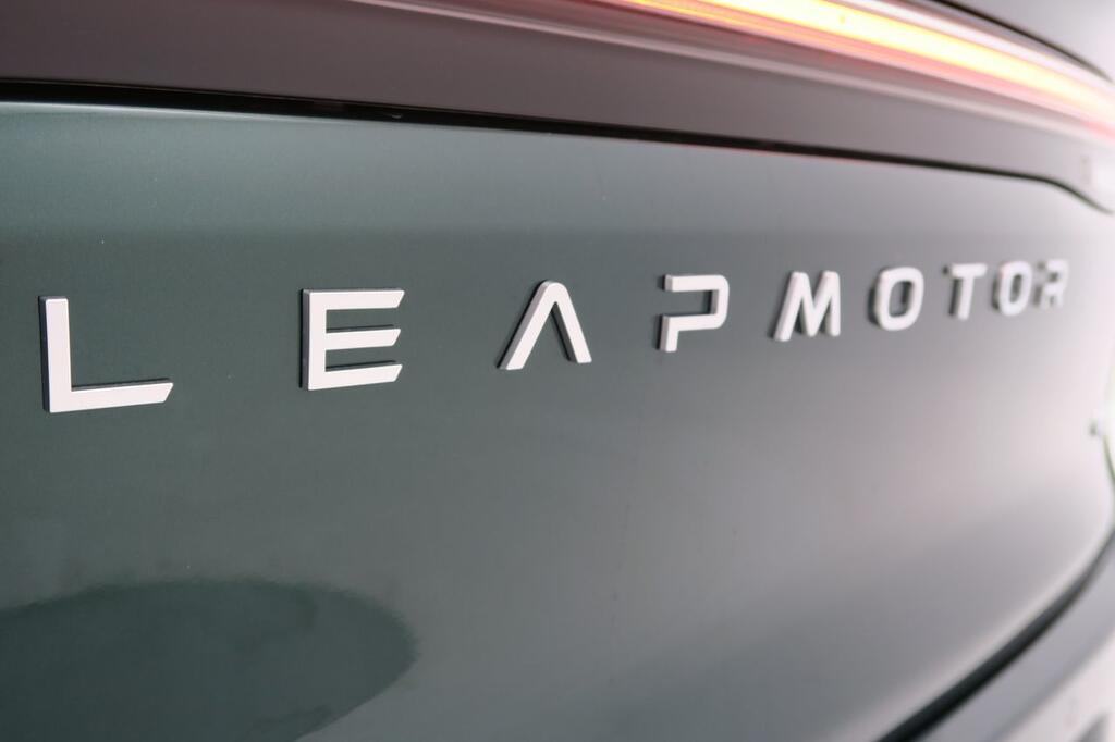 Leapmotor C10 C10 REEV 28.4 kWh Design Auto 22