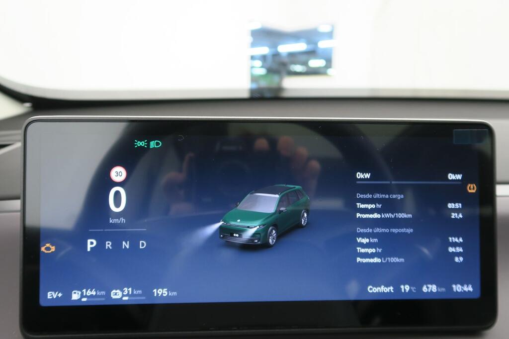 Leapmotor C10 C10 REEV 28.4 kWh Design Auto 9