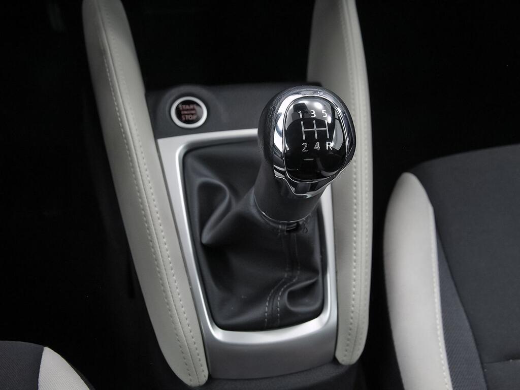 Nissan Micra IG-T 68 kW (92 CV) E6D-F N-Design Chrome 27