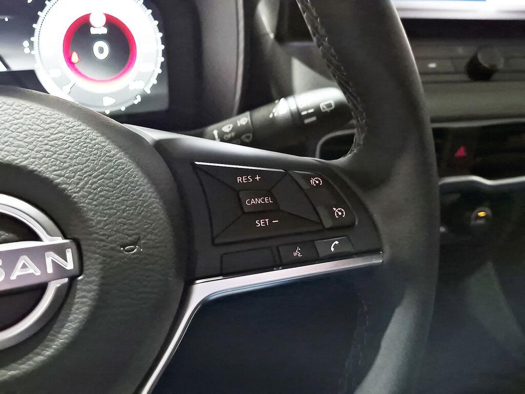 Nissan Juke DIG-T 84 kW (114 CV) 6M/T N-Connecta 17