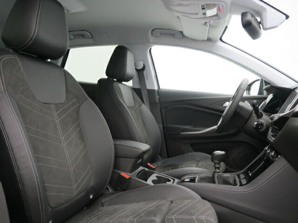 Opel Grandland 1.2 Turbo GS 14