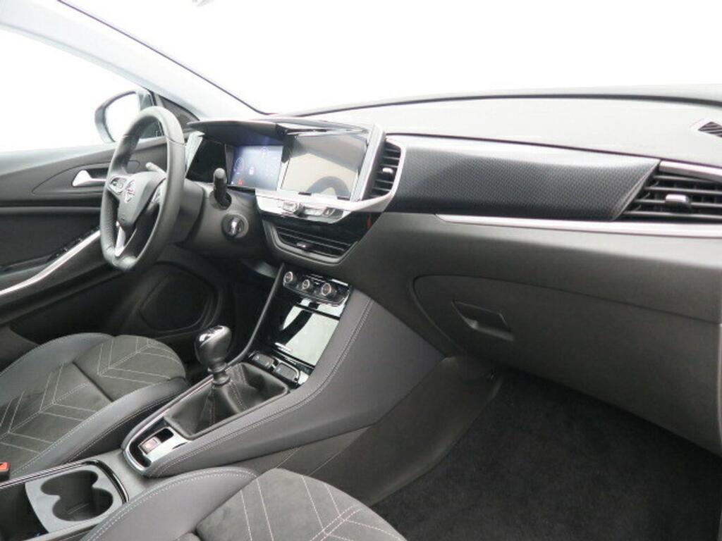 Opel Grandland 1.2 Turbo GS 13