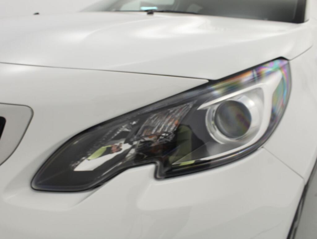 Peugeot 2008 Style 1.2L PureTech 60KW (82CV) S&S 21