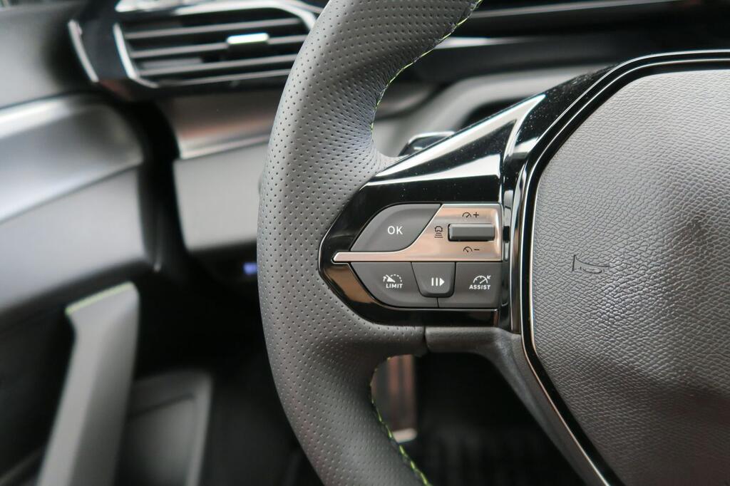 Peugeot 308 5P GT Hybrid 225 eEAT8 21