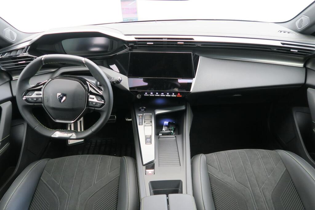 Peugeot 308 5P GT Hybrid 225 eEAT8 24