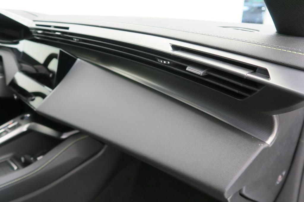 Peugeot 308 5P GT Hybrid 225 eEAT8 25