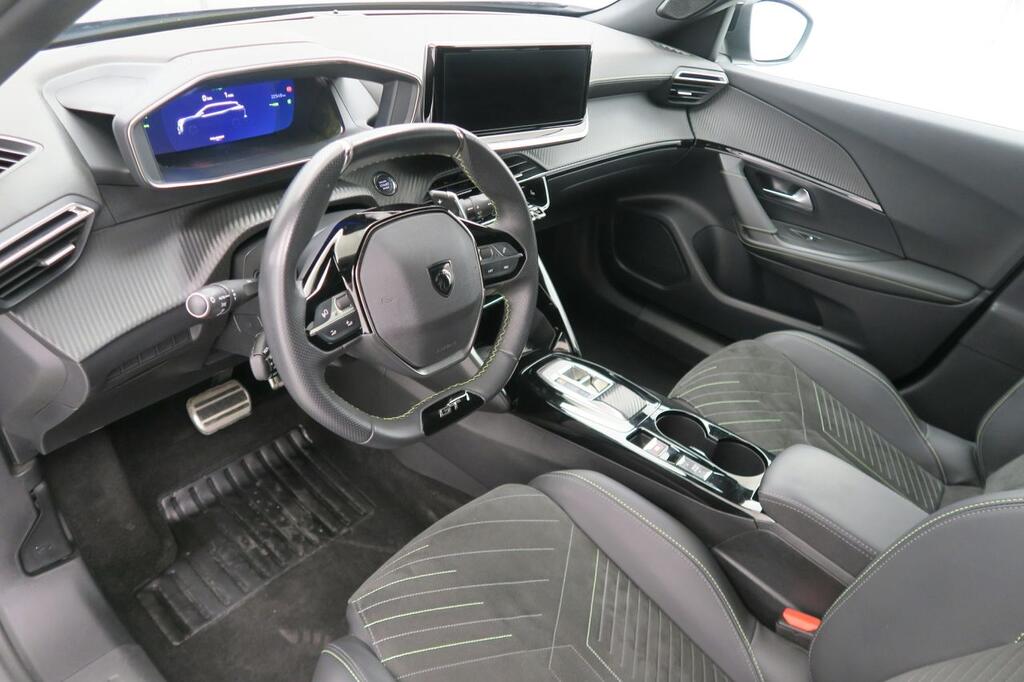 Peugeot 2008 GT BlueHDI 130 S&S EAT8 7