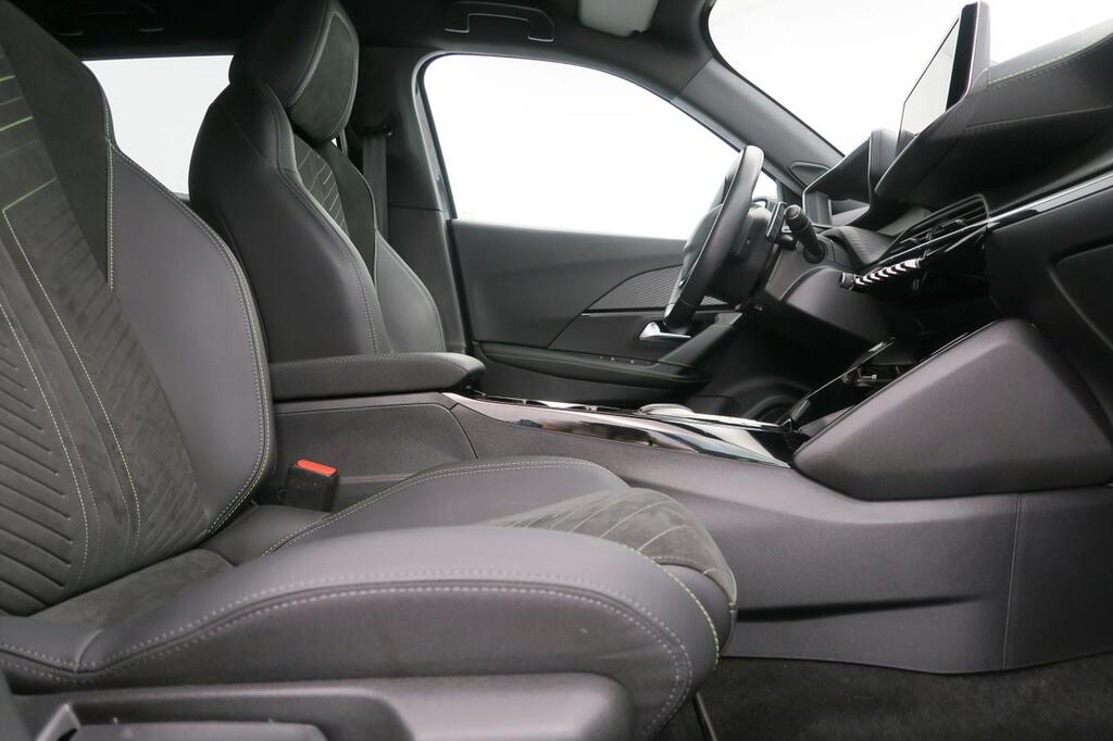 Peugeot 2008 GT BlueHDI 130 S&S EAT8 15