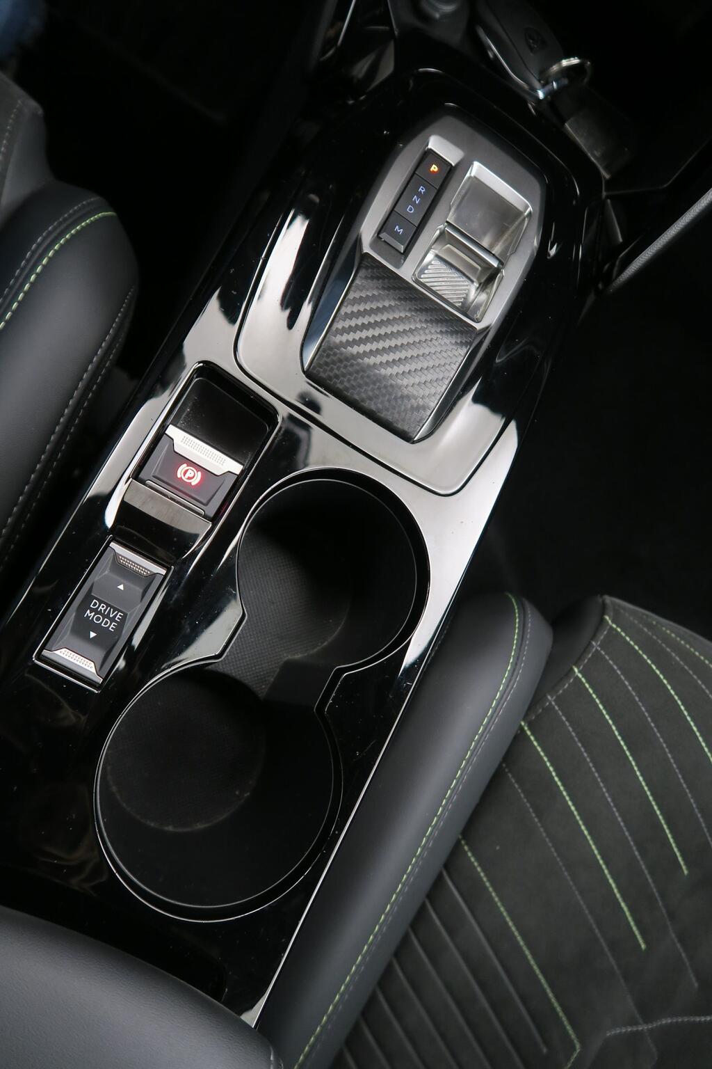 Peugeot 2008 GT BlueHDI 130 S&S EAT8 10