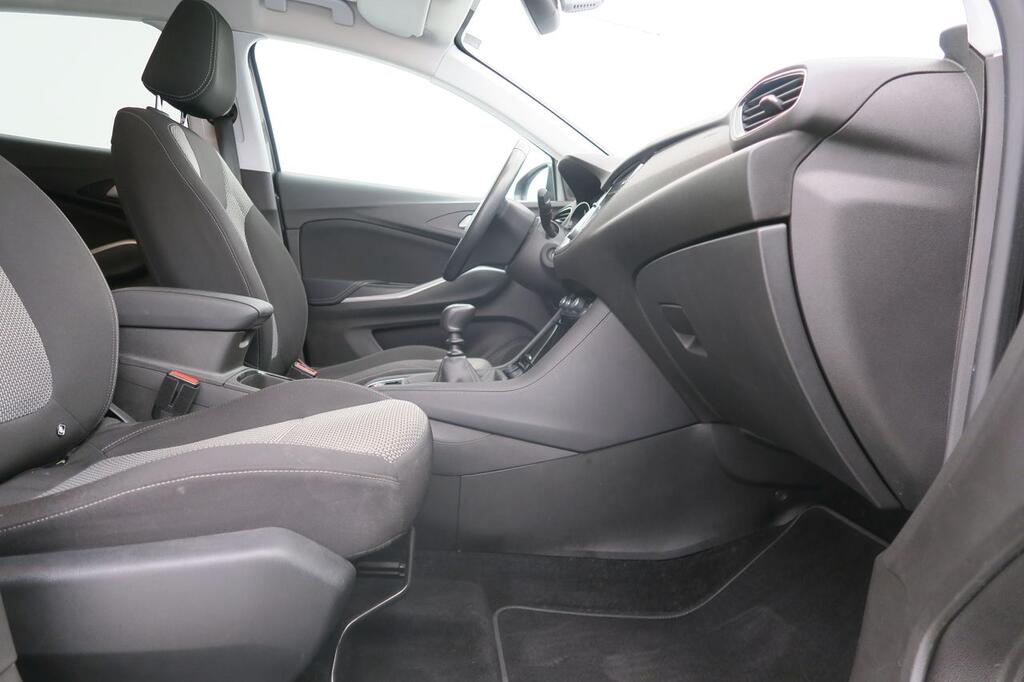 Opel Grandland X 1.2 Turbo Selective 13