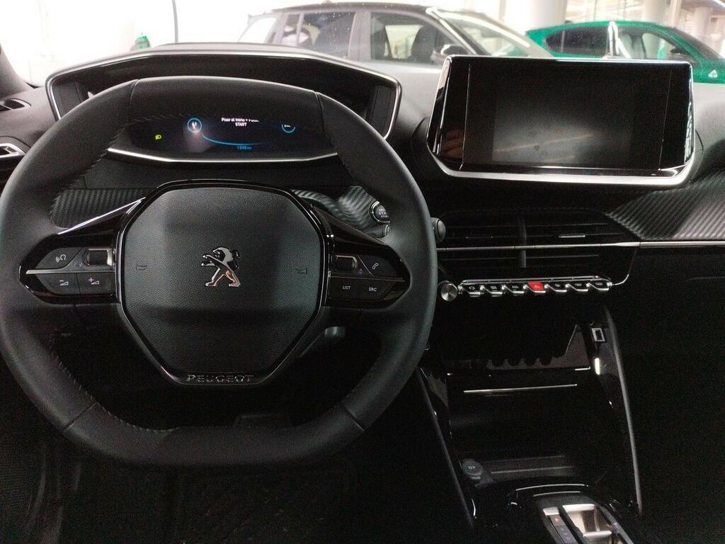 Peugeot 2008 Eléctrico Allure Pack (100kW) 6