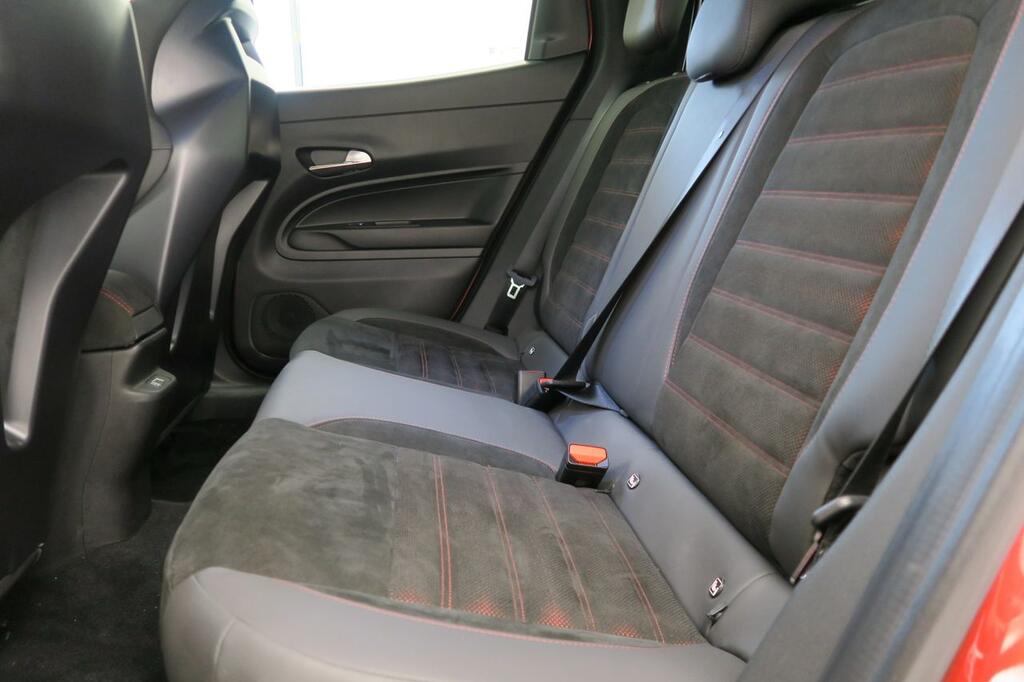 Alfa Romeo Junior Elettrica Veloce 207kW (280CV) 17