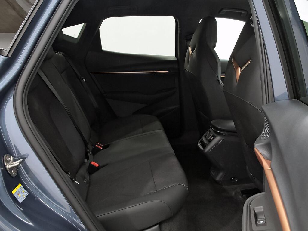 Cupra Tavascan 77kWh 210kW Endurance First Edition 6