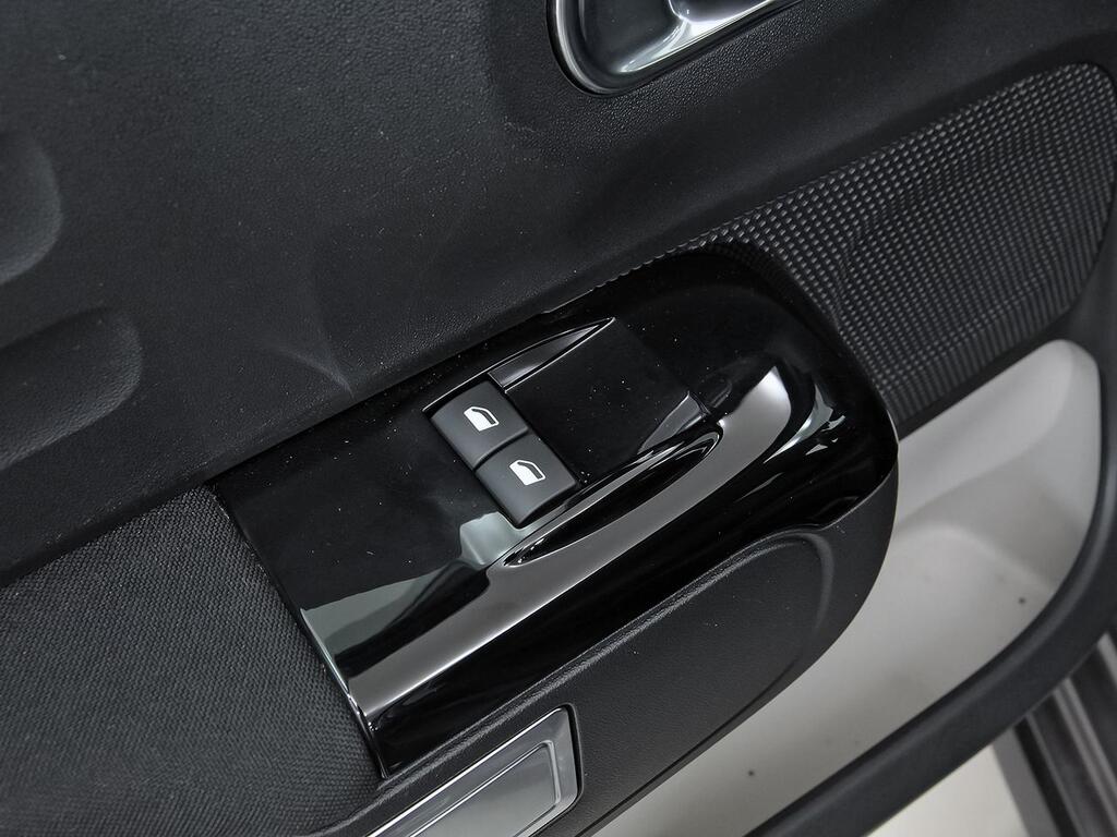 Citroën C3 PureTech 60KW (83CV) Shine 13