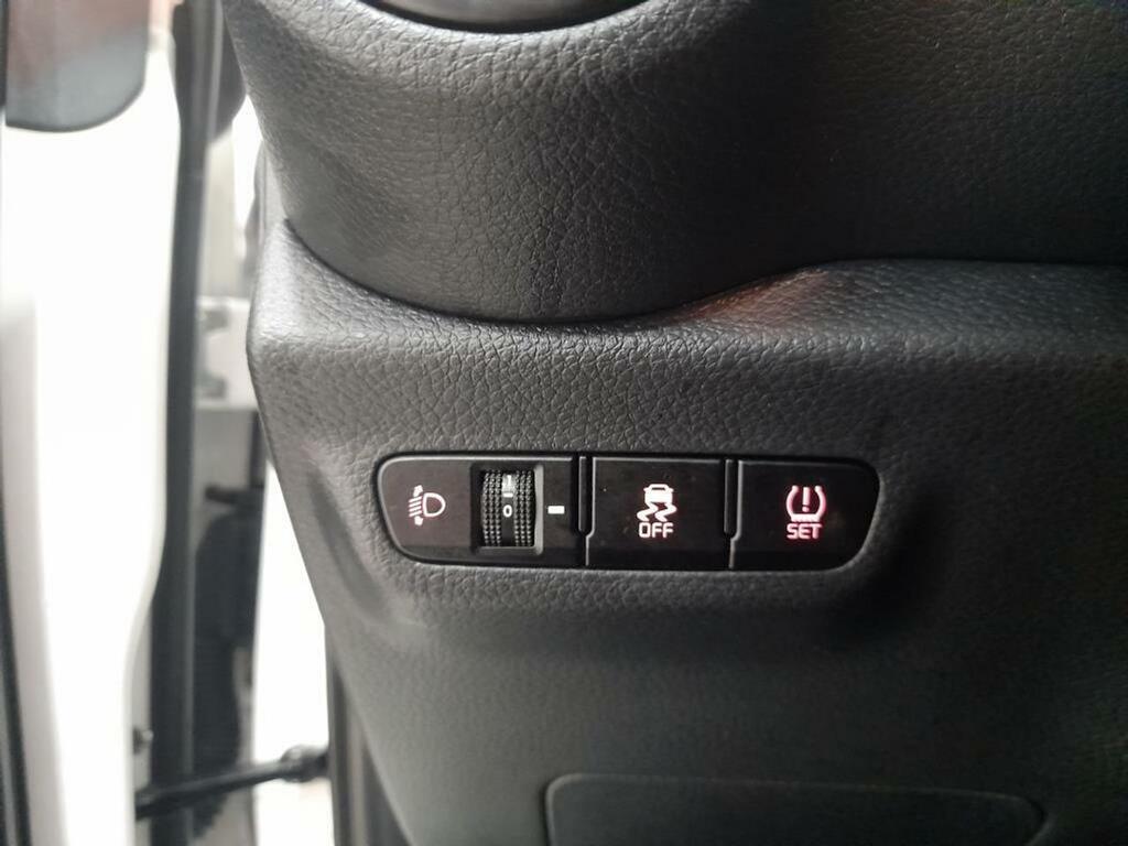 Kia Picanto 1.0 DPi 49kW (67CV) Concept 17