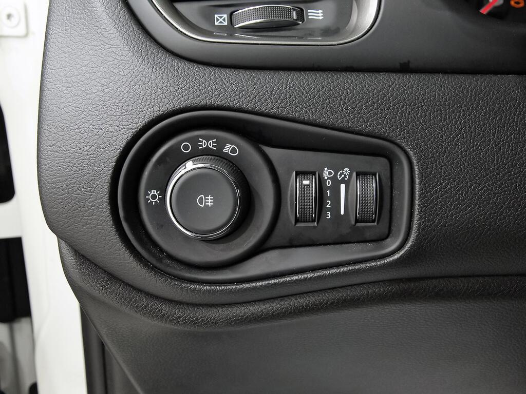 Jeep Renegade Longitude 1.0G 88kW (120CV) 4x2 13