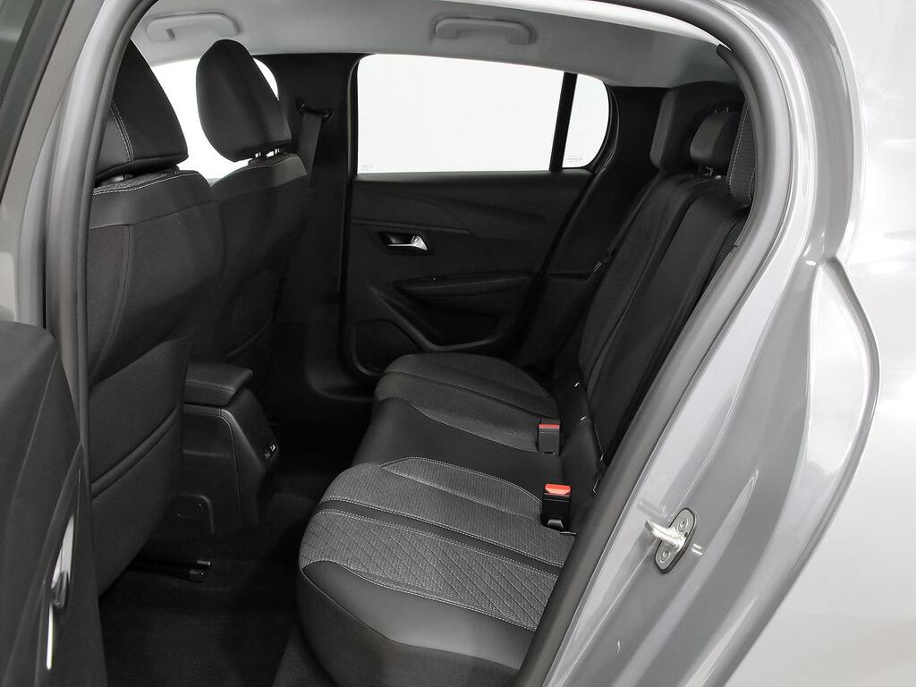 Peugeot 208 Allure Puretech 100 9