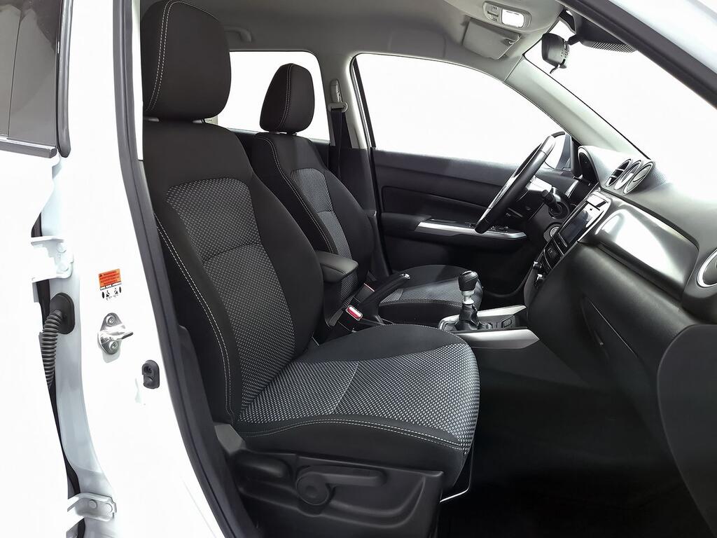 Suzuki Vitara 1.4 T GLE Mild Hybrid 7