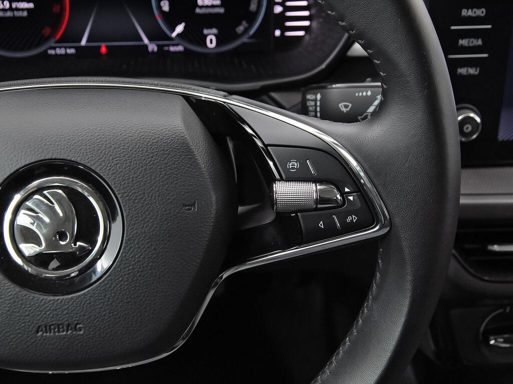 Skoda Fabia 1.0 MPI 59KW (80CV) Ambition 16