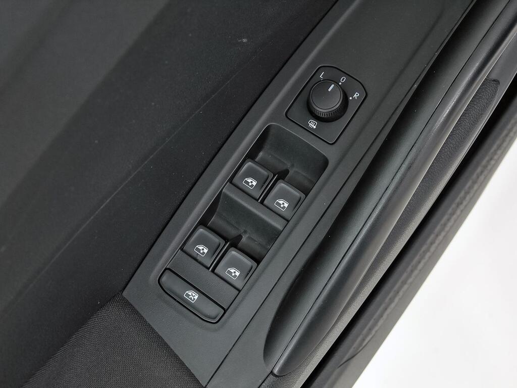 Skoda Fabia 1.0 MPI 59KW (80CV) Ambition 10