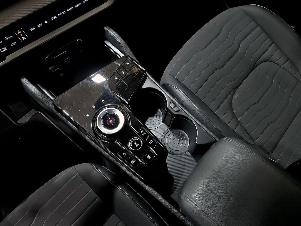 Kia Sportage 1.6 T-GDi MHEV 180CV Tech 4x4 DCT 32