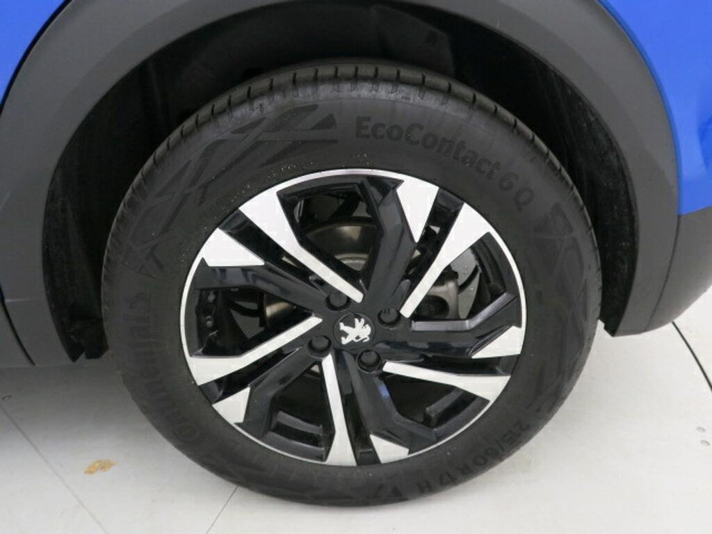 Peugeot 2008 Eléctrico GT 136 (100kW) 24