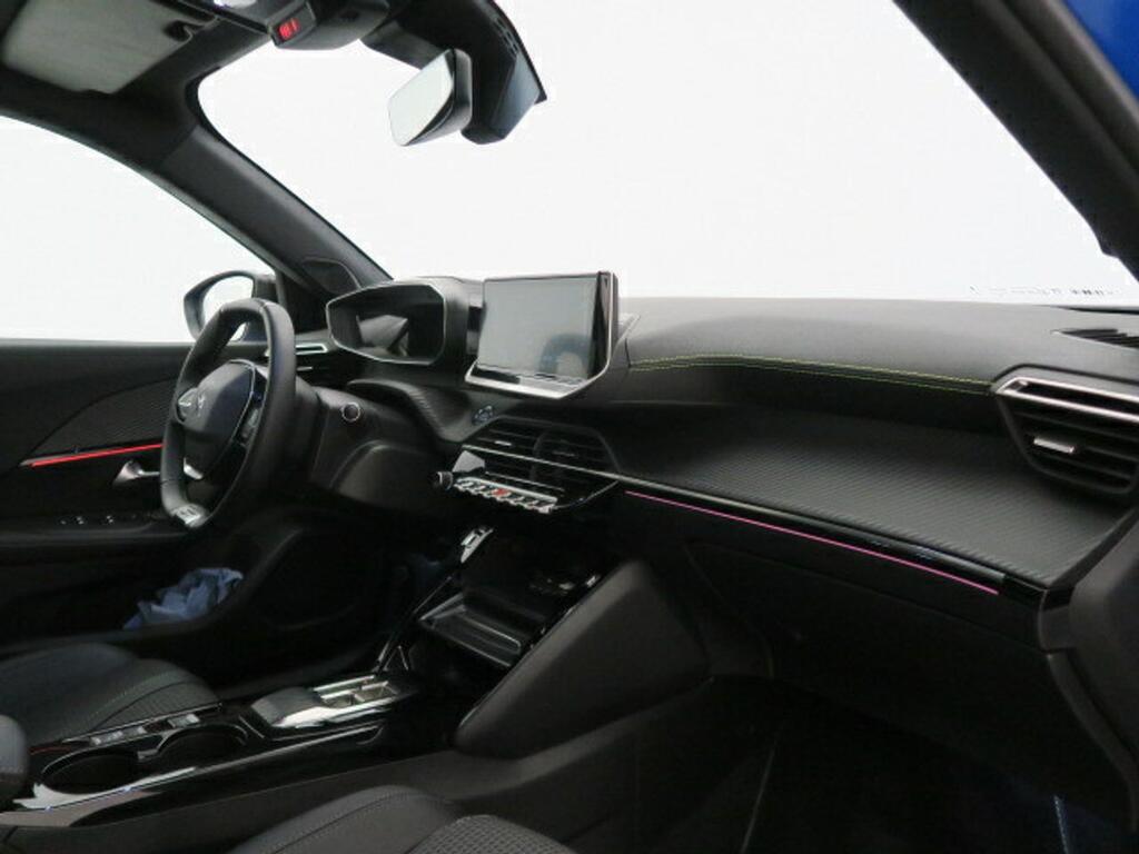Peugeot 2008 Eléctrico GT 136 (100kW) 14