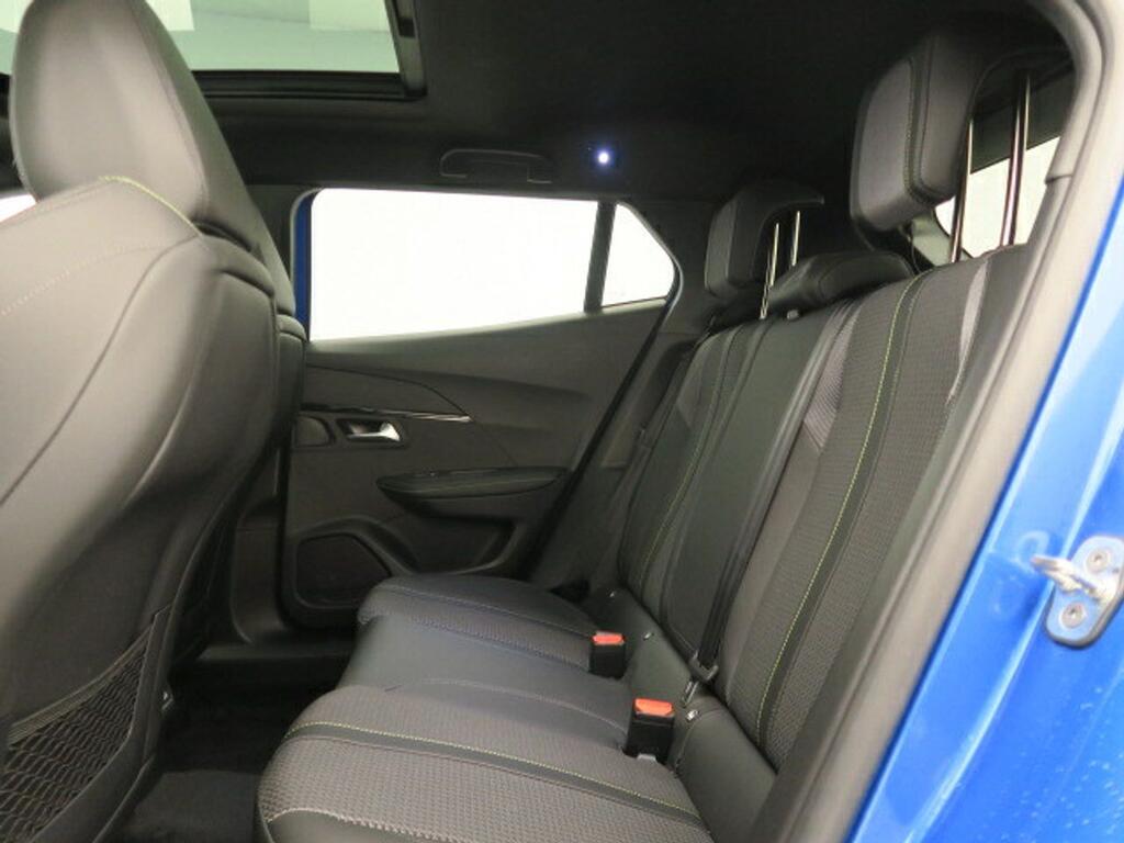 Peugeot 2008 Eléctrico GT 136 (100kW) 18