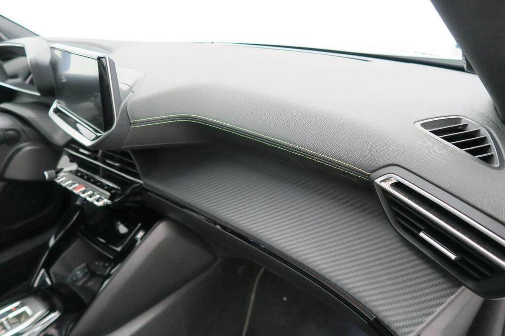 Peugeot 2008 GT Puretech 130 S&S EAT8 15