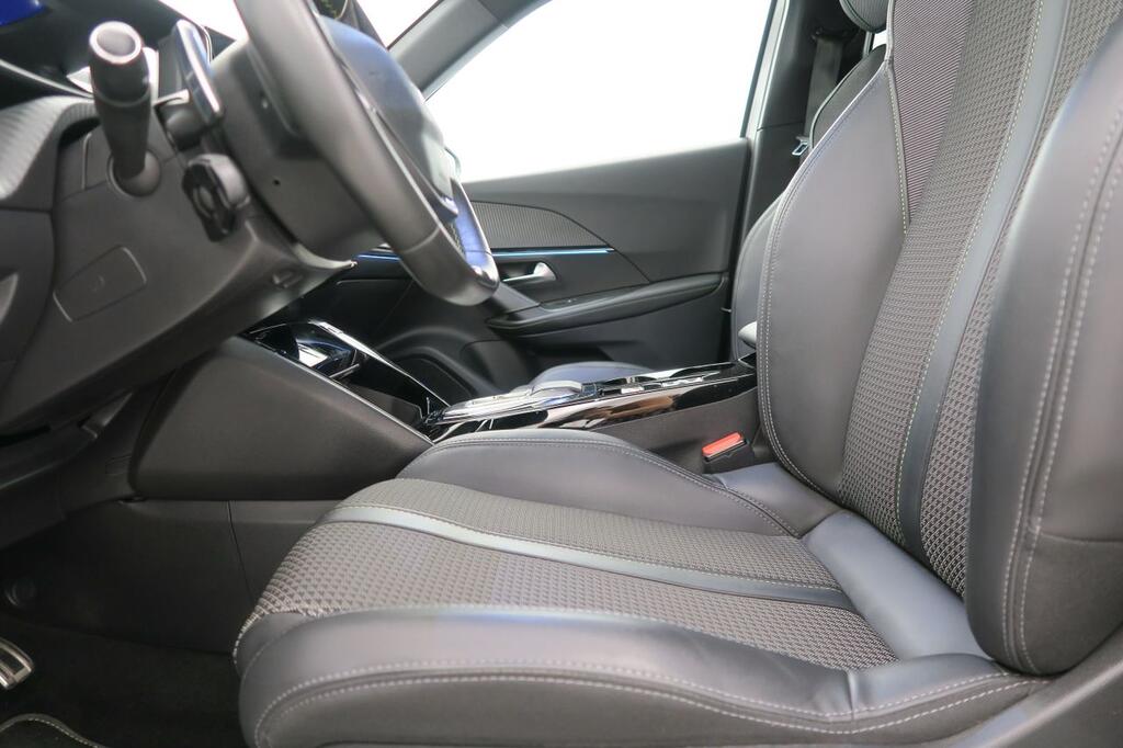 Peugeot 2008 GT Puretech 130 S&S EAT8 17