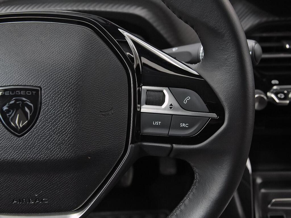 Peugeot 208 Allure Puretech 100 19