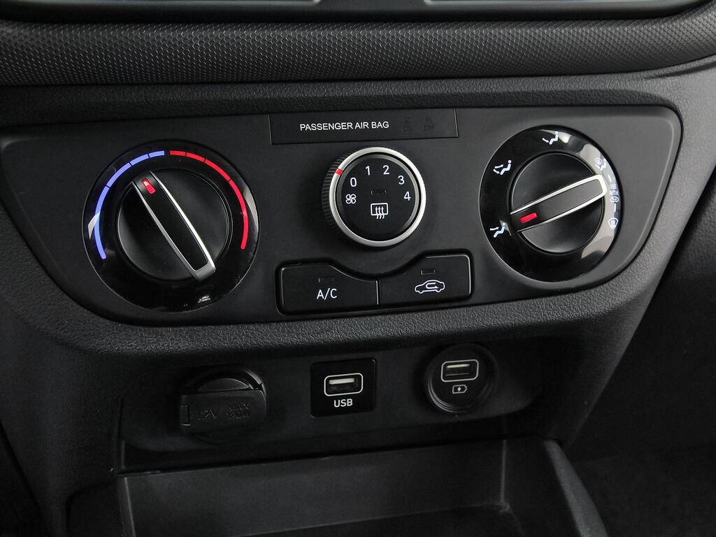 Hyundai i10 1.0 Klass 27