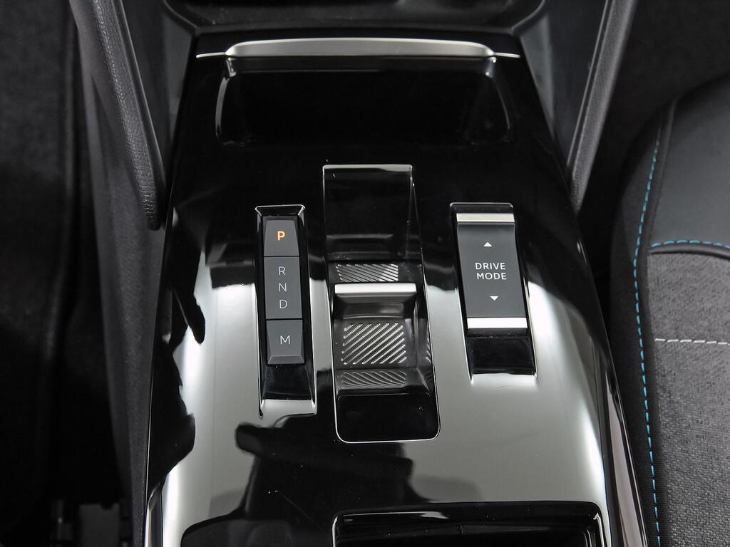 Citroën C4 X BlueHDi 130 S&S EAT8 Plus 32