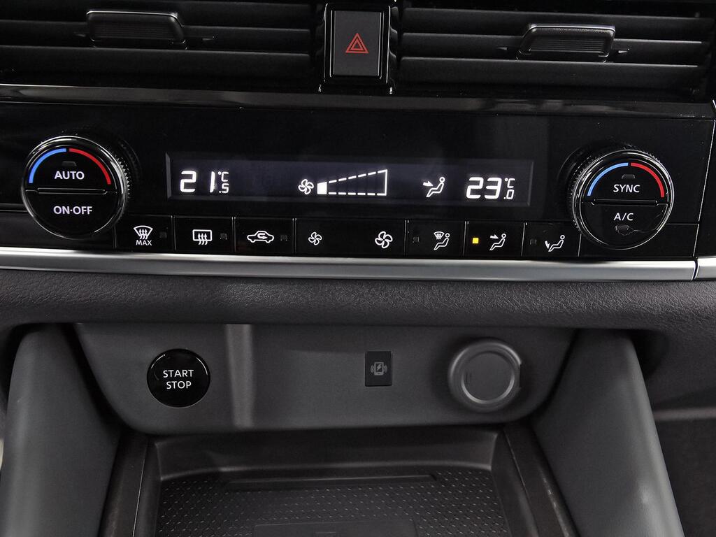 Nissan Qashqai DIG-T 116kW CVT N-Connecta 23