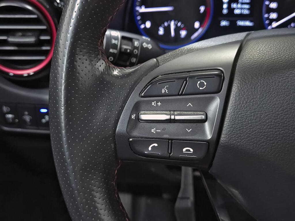 Hyundai Kona 1.0 TGDi Tecno 4x2 17