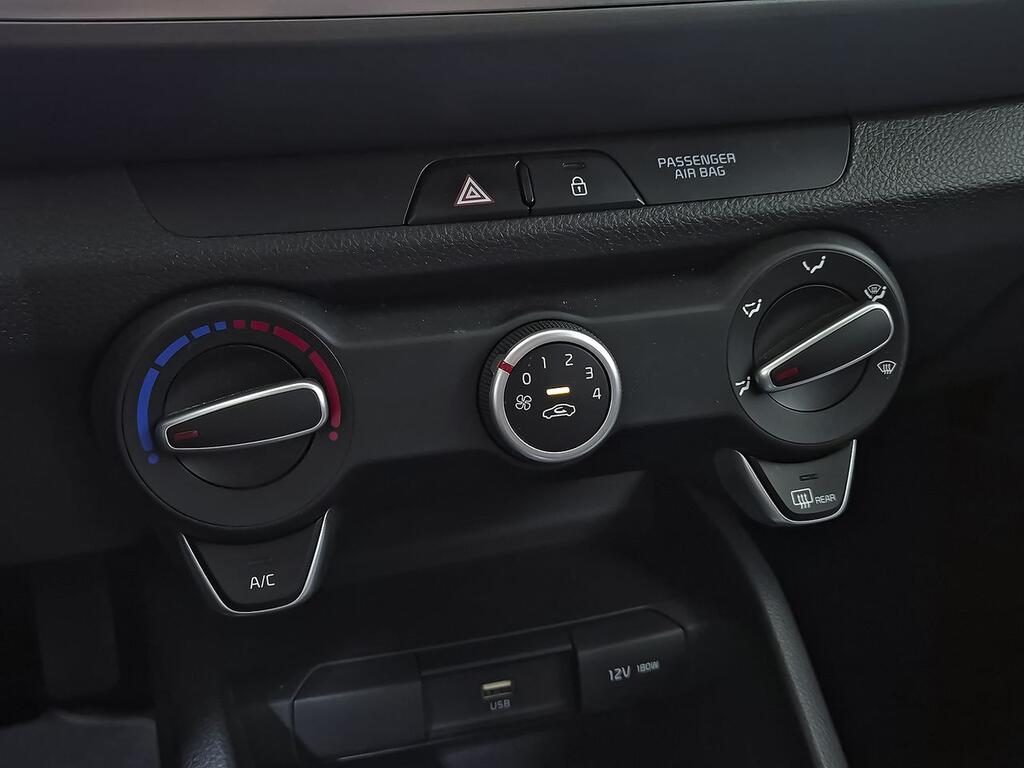 Kia Stonic 1.0 T-GDi 74kW (100CV) MHEV MT Concept 21