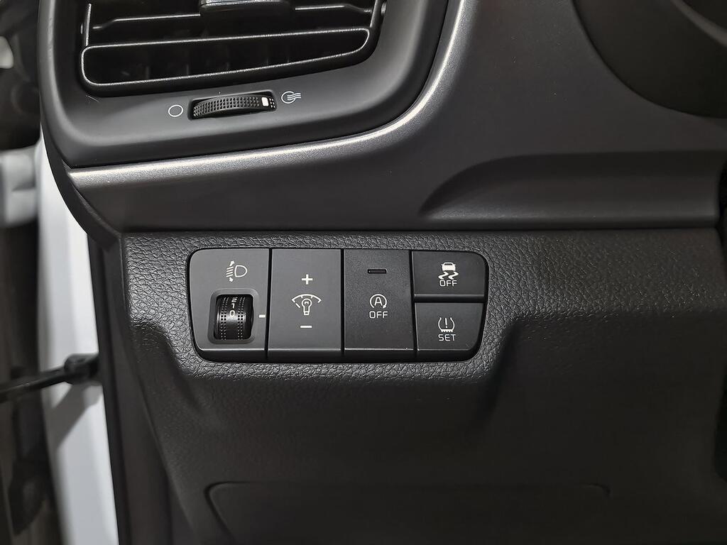 Kia Stonic 1.0 T-GDi 74kW (100CV) MHEV MT Concept 12