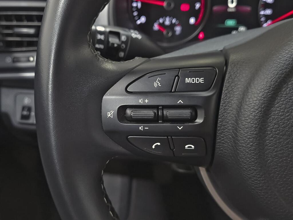 Kia Stonic 1.0 T-GDi 74kW (100CV) MHEV MT Concept 16