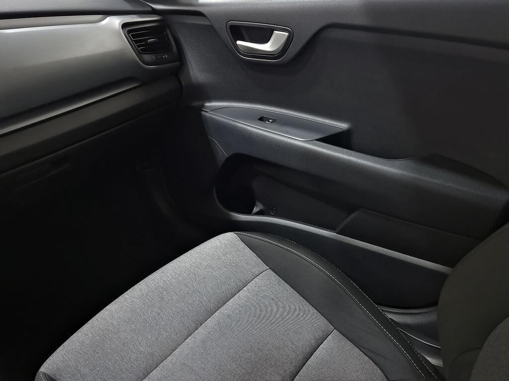 Kia Stonic 1.0 T-GDi 74kW (100CV) MHEV MT Concept 24