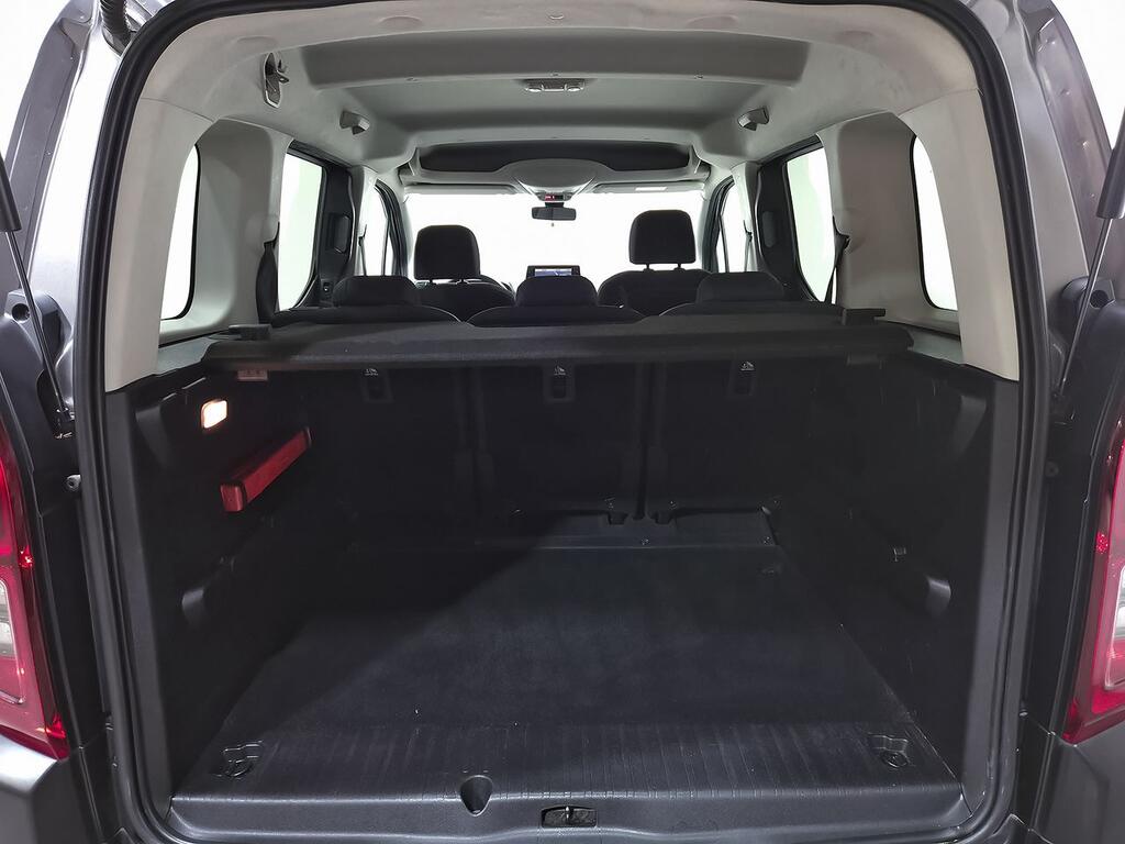 Citroën Berlingo Talla M BlueHDi 130 S&S 6v SHINE 9