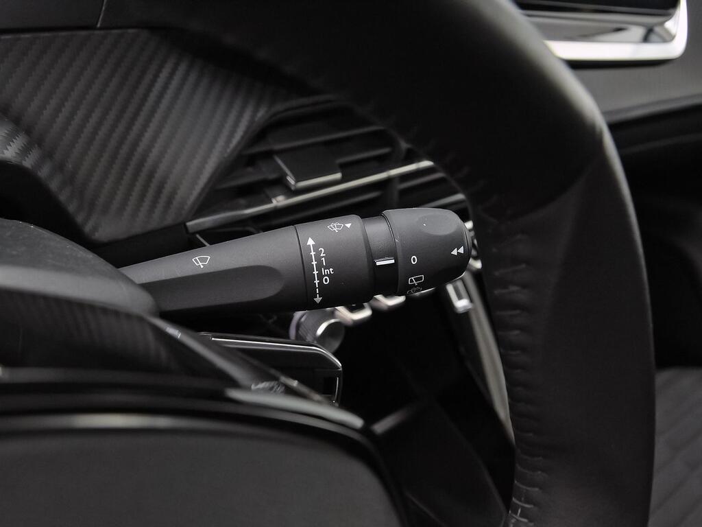 Peugeot 208 Active Puretech 100 18