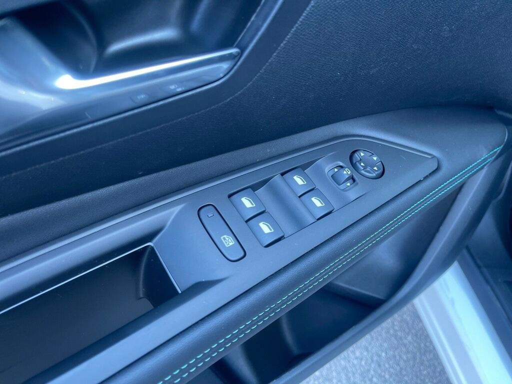 Peugeot 3008 1.2 PureTech 96KW S&S Allure Pack 11