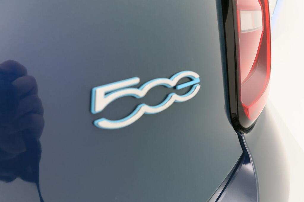 Fiat 500 Icon Hb 320km 85kW (118CV) 19