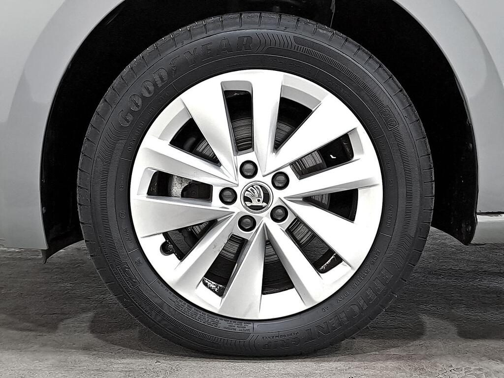 Skoda Scala 1.0 TSI 81KW (110 CV) DSG Ambitio 8