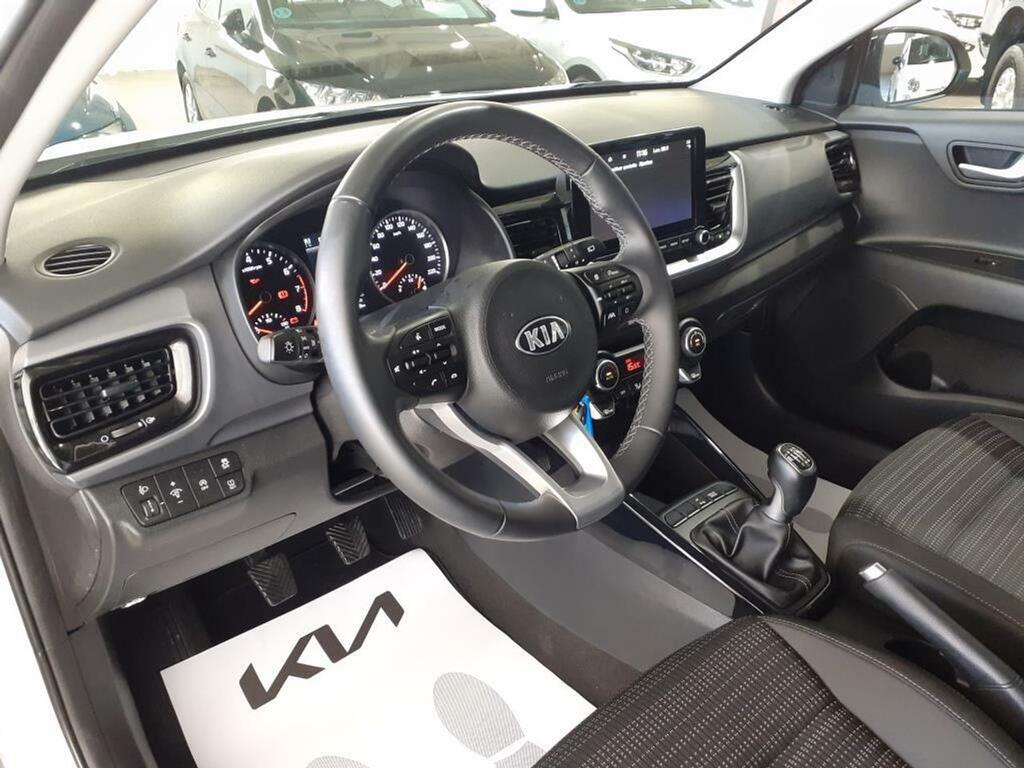Kia Stonic 1.0 T-GDi 74kW (100CV) MHEV iMT Drive 24