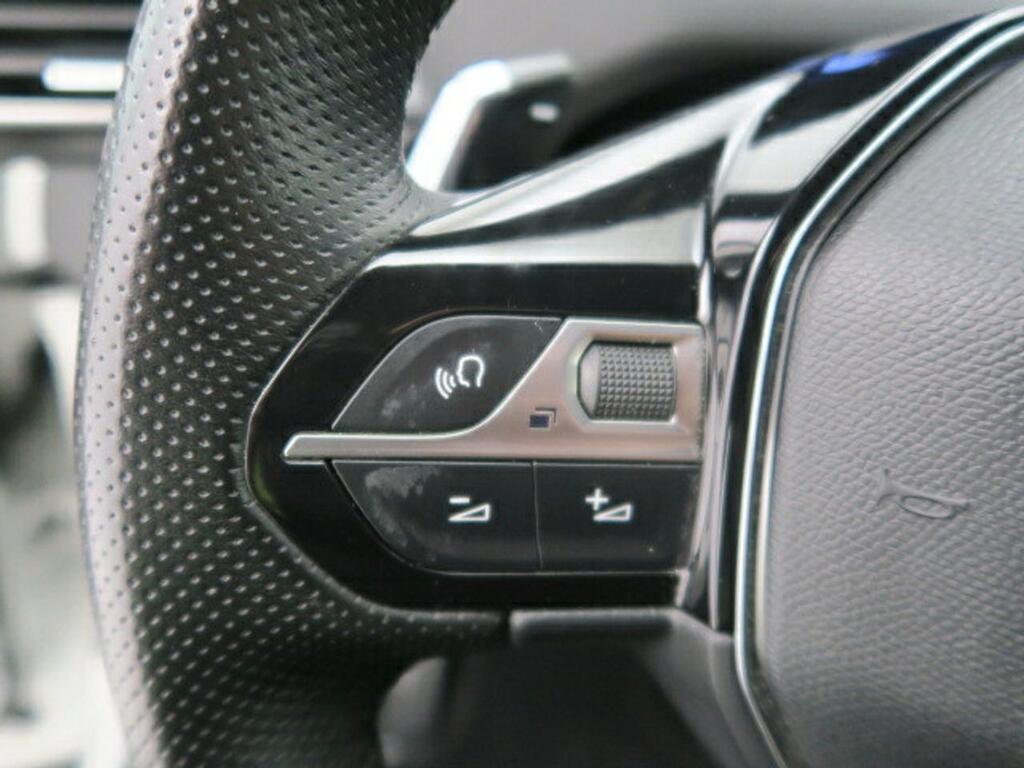 Peugeot 3008 1.2 PURETECH 96KW (130CV) GT LINE EAT8 14