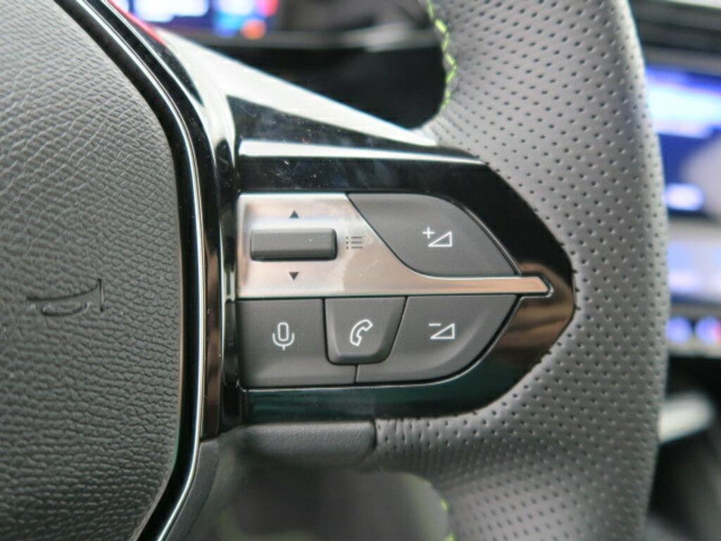 Peugeot 308 5P GT Hybrid 180 eEAT8 10