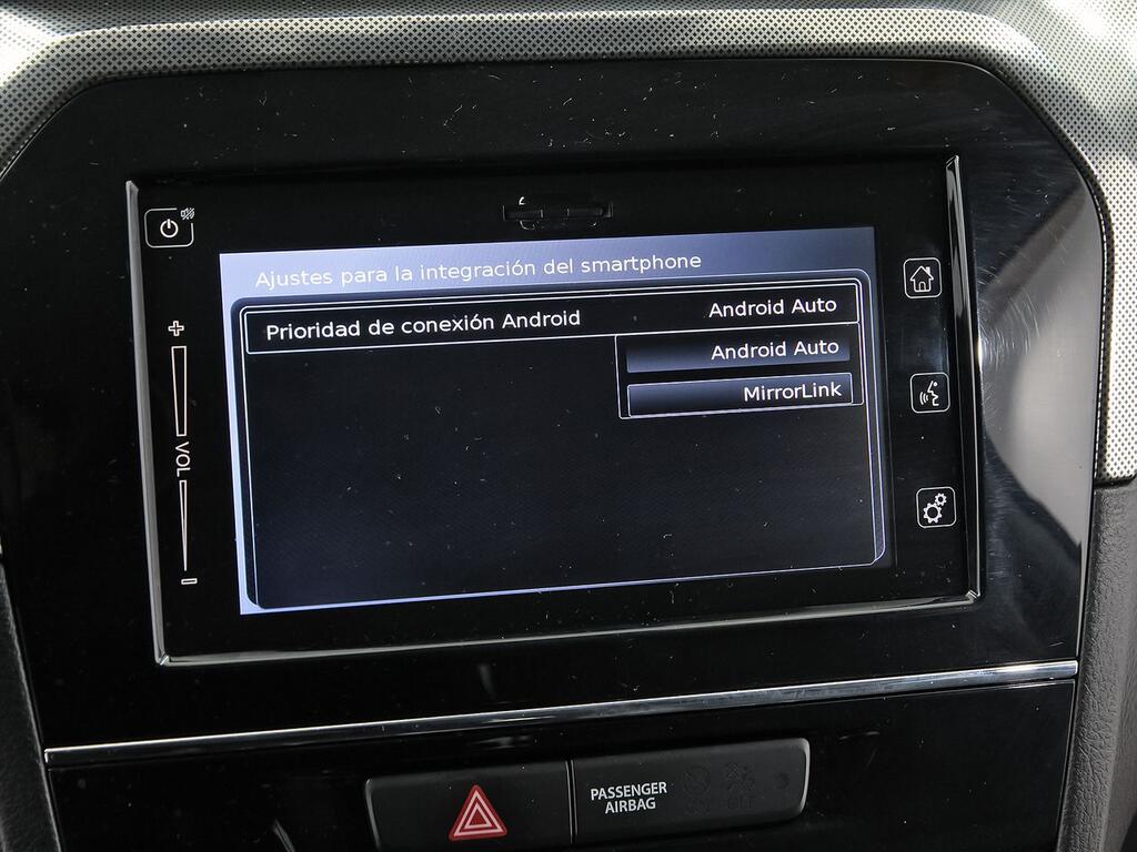 Suzuki Vitara 1.4 T GLX 26